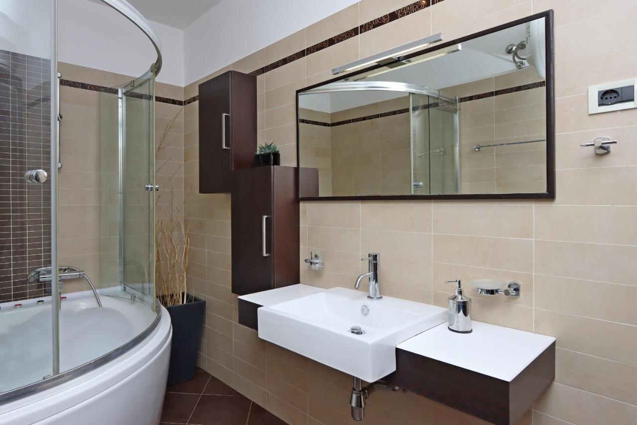 Starry Night - Smart Tv, Extra Big Bed, Big Bathtub, Private Parking, Sea View, Wifi, 2Bedrooms Volosko Luaran gambar